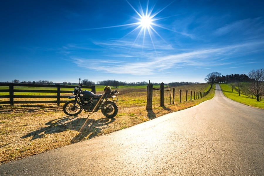 paisaje en moto